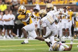 College Football 2025 Week 9 Preview: Contender or Pretender?